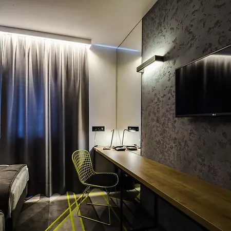 Air Hotel 3* Warsaw