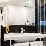 Air Hotel 3*