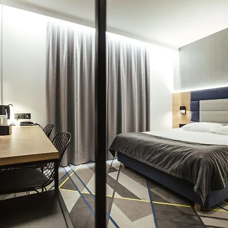 Air Hotel 3*