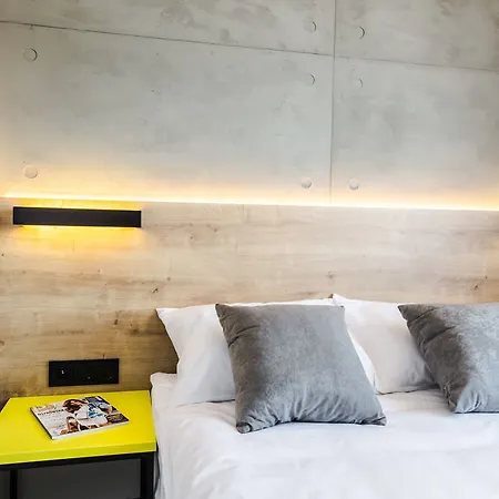 Air Hotel 3* Warsaw