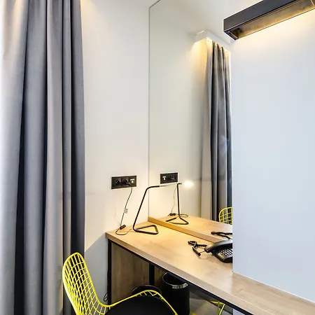 Air Hotel Hotel